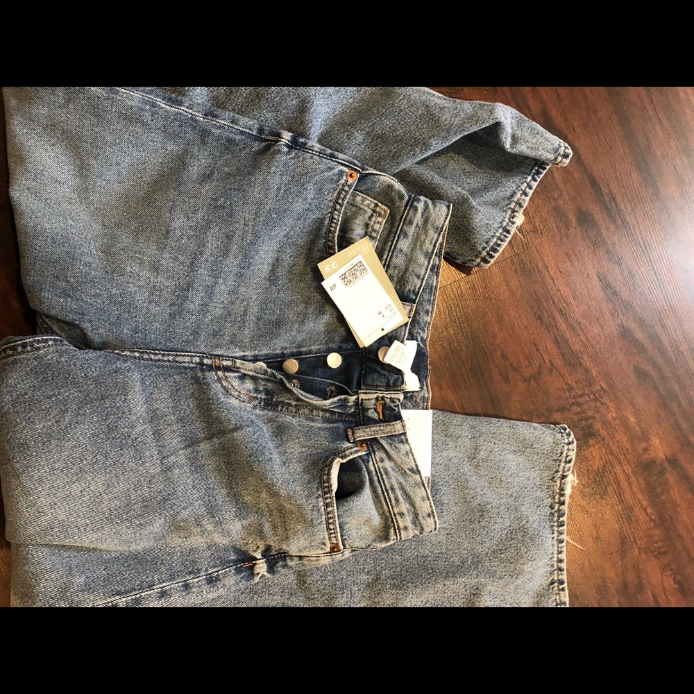 NWT H&M jeans size 2